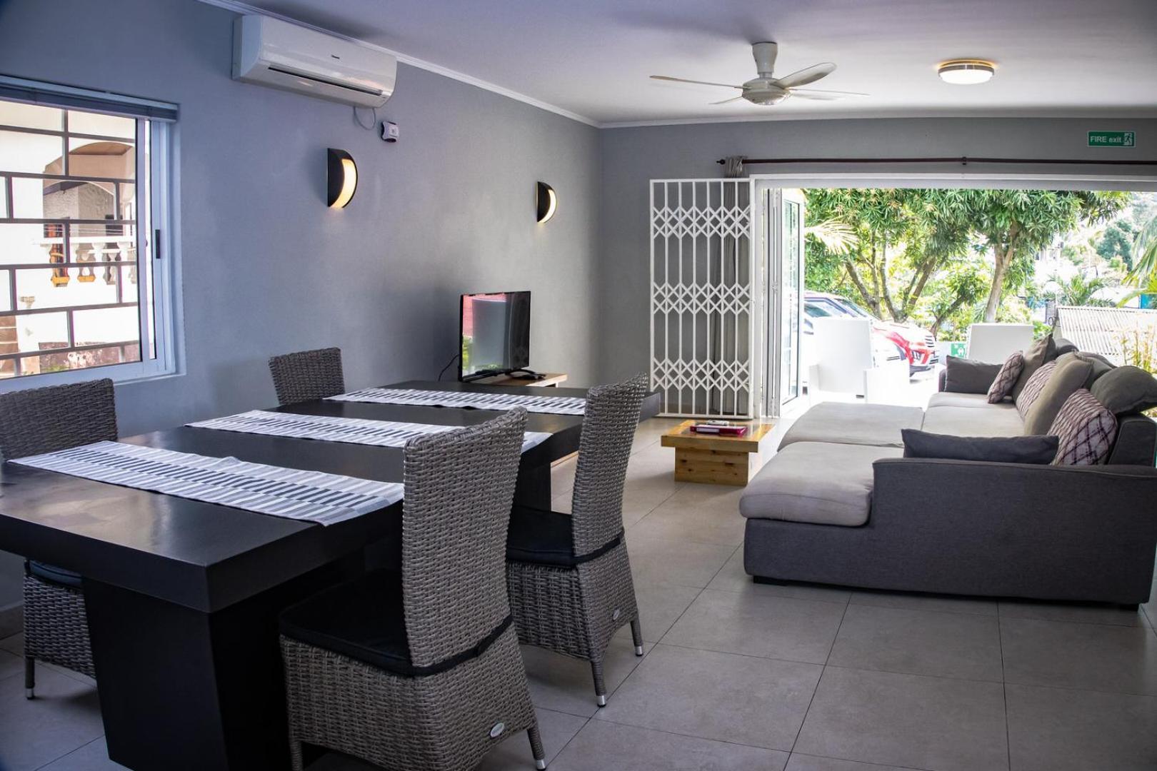 Riverside Residence - Beau Vallon Beau Vallon  Bagian luar foto